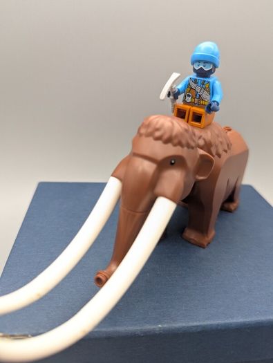 LEGO Mammoth