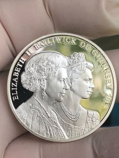 2013 Guernsey 5 Pounds- Coronation   500 MINTED ONLY