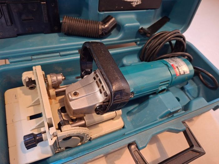 Makita 3901 Biscuit Jointer 240v