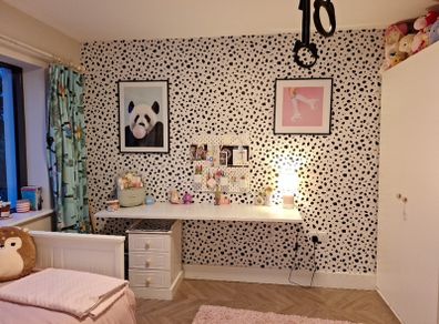 Dalmatian wallpaper 16sq metres