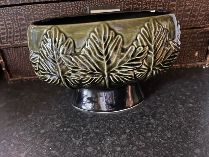 Vintage Sylvac 4207 Green Oval Pedestal Vase or Planter