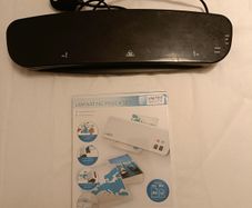 Laminator A4 plus A5 pouches for free