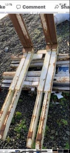 Forklift attachment with side shift
