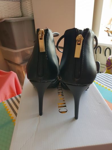 Fab Black leather shoes