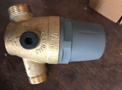 water pressure regulator