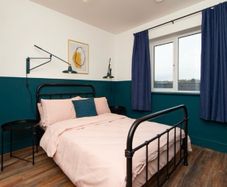 4ft Small Double Black Metal Bed + Mattress