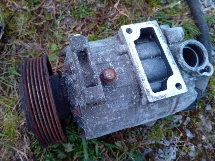 VW Audi AC Air Conditioning Pump 1K0820803N