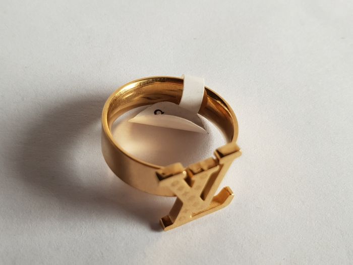 New Ring Louis Vuitton