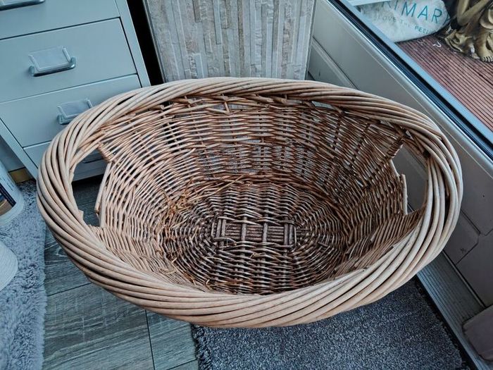 Wicker basket