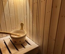 8 person cedar wood sauna -electric
