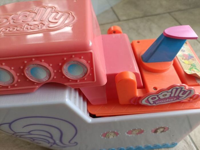Polly pockets bundle