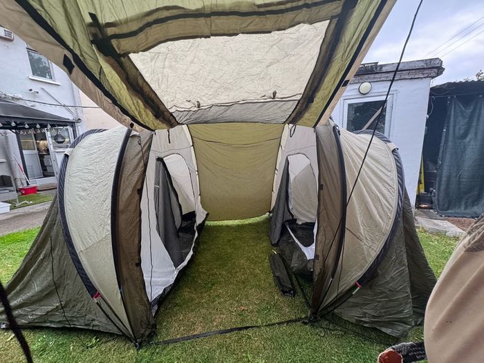 Large Tunnel Tent for 4 people