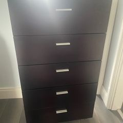2 drawer chest FREE to go