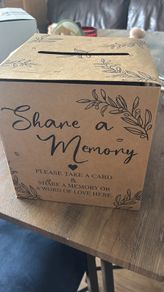 Share a memory box (paper)