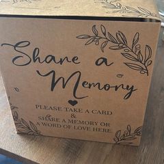 Share a memory box (paper)