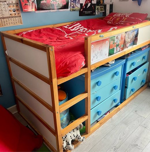 childs bed