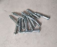 Plasterboard Plug and Anchor Screw
