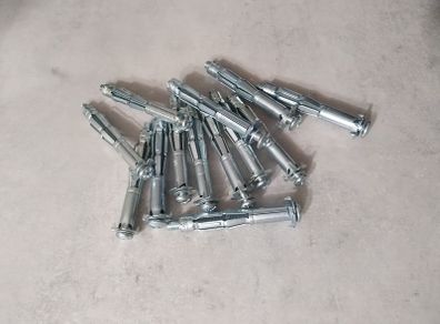 Plasterboard Plug and Anchor Screw