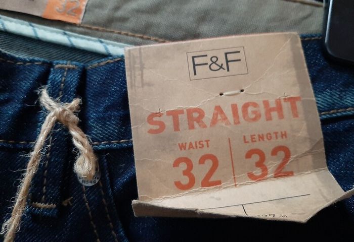 new jeans with tag 32x32