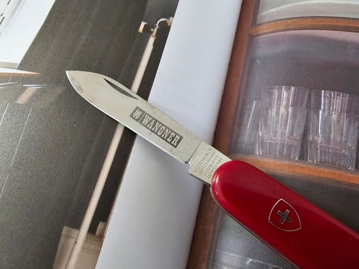 Vintage 1980s Victorinox 84mm Swiss Army Knife Collectable