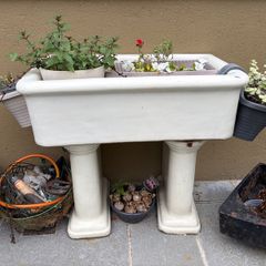 Victorian Belfast Butler Sink On Original Legs