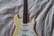 Squier bullet Strat 2010