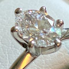 0.96ct Oval Lab-Grown Diamond Ring - D Colour - GIA - 14K White Gold