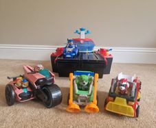 PAW Patrol The Mighty Movie Aircraft Carrier HQ Playset