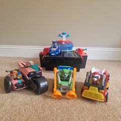 PAW Patrol The Mighty Movie Aircraft Carrier HQ Playset