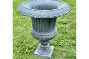 Urn Cast Iron CH R 339D