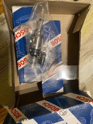 Ford 1.0 EcoBost New Injector 0261500556 Bosh