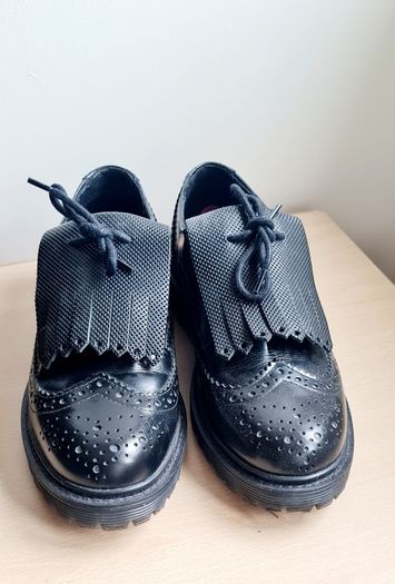 Tassle Trim Black Brogue Loafers