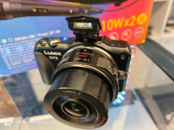 Touch Screen Panasonic LUMIX DMC-GF5K 12.1MP Digital Camera w/ 14-42mm Lens with Intelligent Auto (iA)
