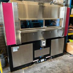 Commercial Pizza Oven