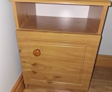 Bedside lockers