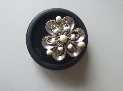 Pilgrim flower ring