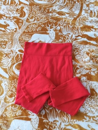 red women's leggings
