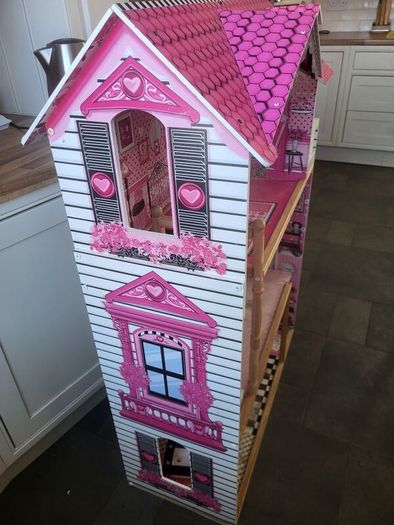 Doll's House