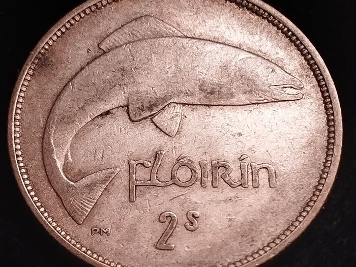 #552 - Ireland - 1940 - Florin - Silver - KM.15