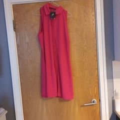 Primark Long  Sleevless  Blouse.    Size  14.   B.N.W.T