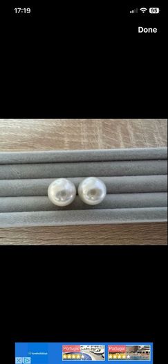 Classic Pearl stud earrings