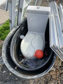 toliet
