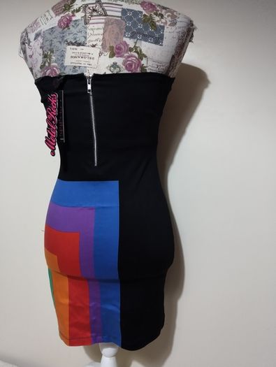 Beautiful Bodycon Dress New with tags