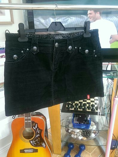 10  Euro Each.Size 12