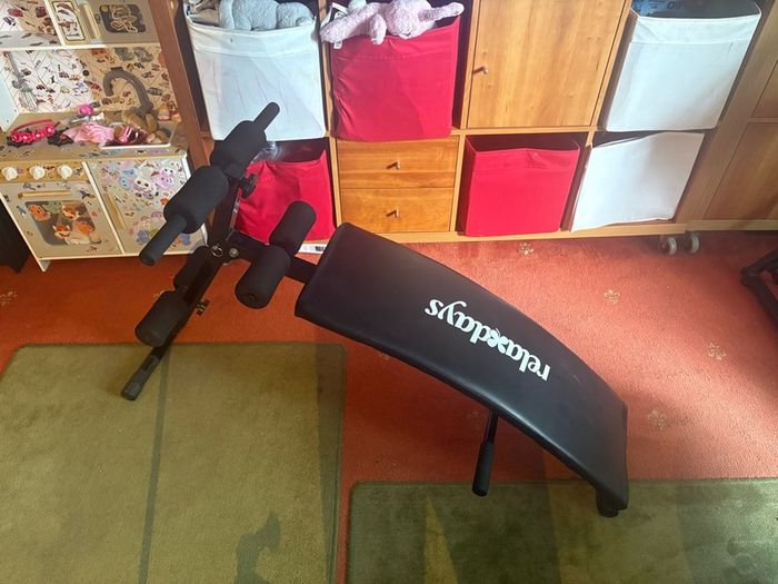 Curved Ab BenchExcellent Condition foldable