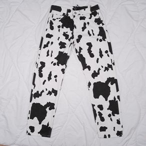 Boohoo Man White Black Cow Print Graphic Straight Leg Denim Jeans W32/L31