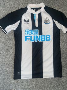 Newcastle United Jersey Small