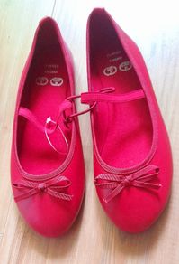 girls pumps