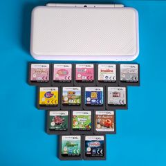 New 2DS XL Rare Tomodachi Edition - White & Lavander