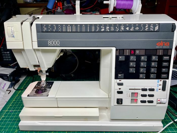 ELNA Diva 8000 Sewing machine - Serviced - Excellent condition - Swiss manufactured quality machine